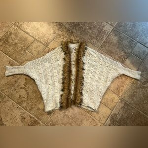 Military Hippie sweater cardigan shrug with faux fur trim women’s one size m/l